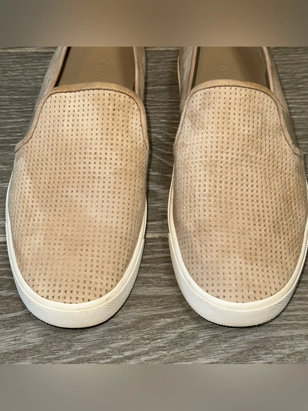 Vince Blair 5 Tan Perforated Leather Slip On Sneakers Shoes Platform Women’s 9.5